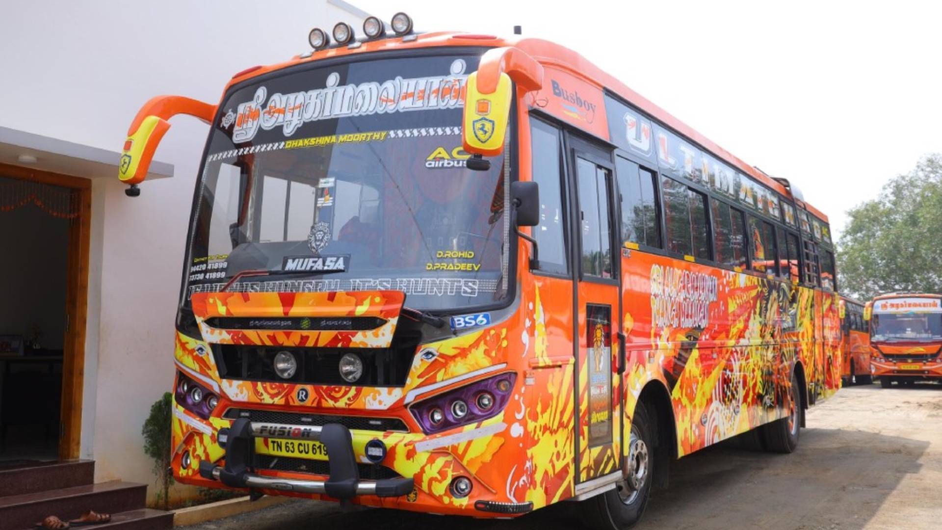 Alagarmalayan Travels Bus
